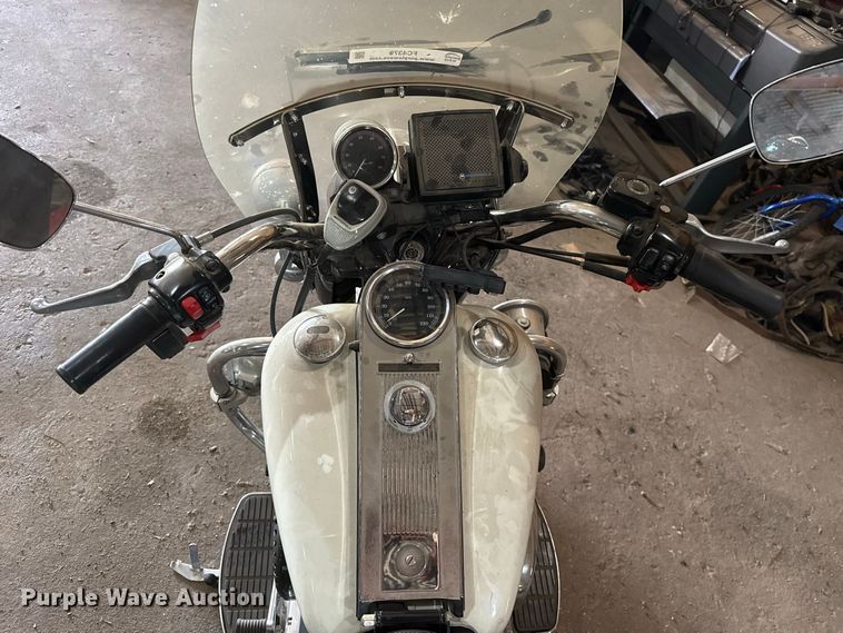 image for item FC4379 2002 Harley-Davidson Police Road King motorcycle