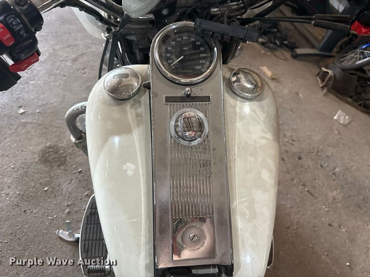 image for item FC4379 2002 Harley-Davidson Police Road King motorcycle