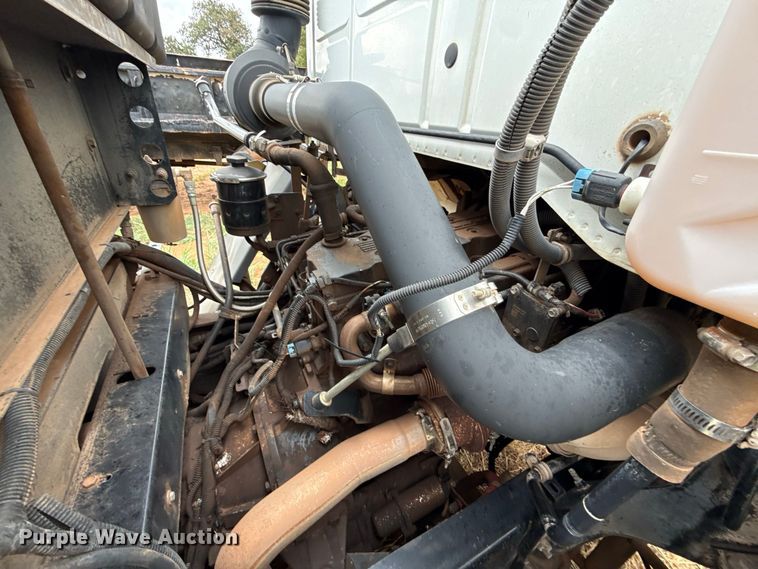 image for item FC4381 2007 Freightliner FC-80 street sweeper truck