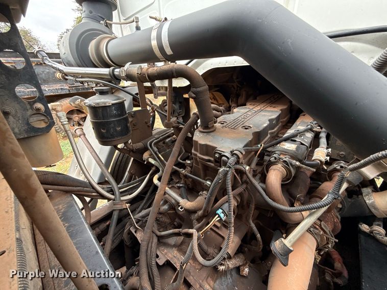 image for item FC4381 2007 Freightliner FC-80 street sweeper truck