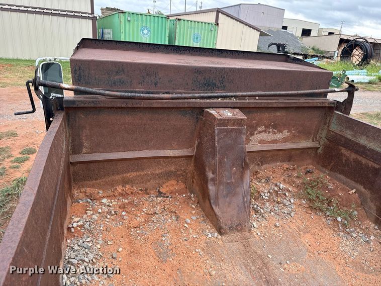 image for item FC4382 1989 Chevrolet C7 dump truck