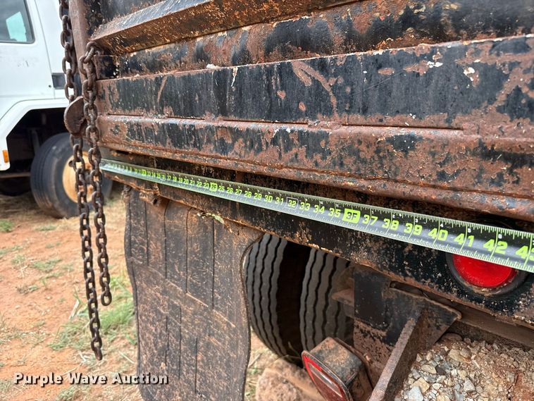 image for item FC4382 1989 Chevrolet C7 dump truck