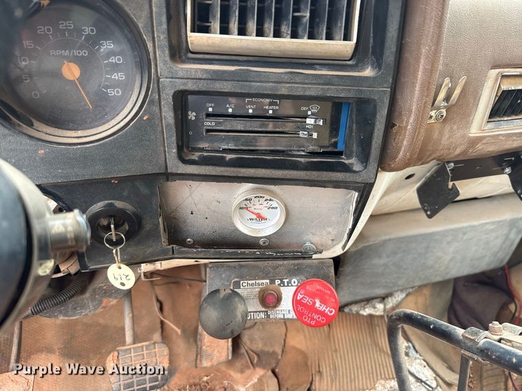 image for item FC4382 1989 Chevrolet C7 dump truck