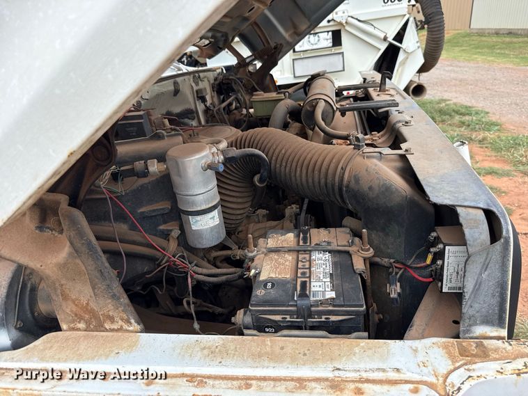 image for item FC4382 1989 Chevrolet C7 dump truck