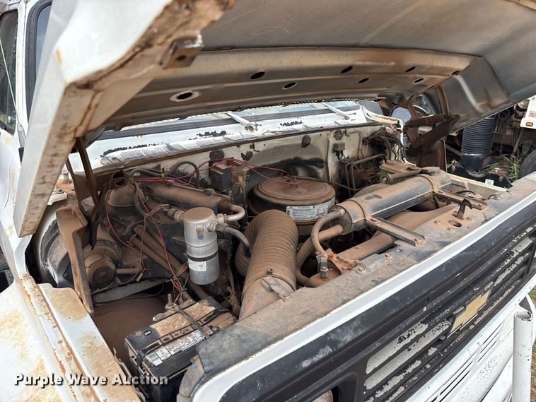 image for item FC4382 1989 Chevrolet C7 dump truck
