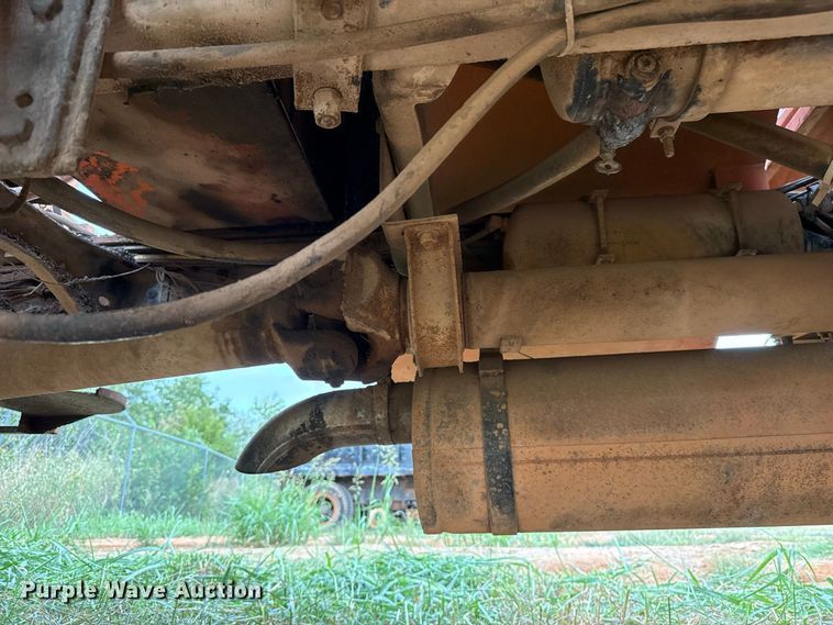 image for item FC4383 1987 Ford F800 pothole patcher truck