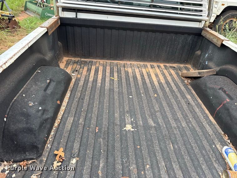 image for item FC4385 2001 Dodge Ram 1500 Ext. Cab pickup truck