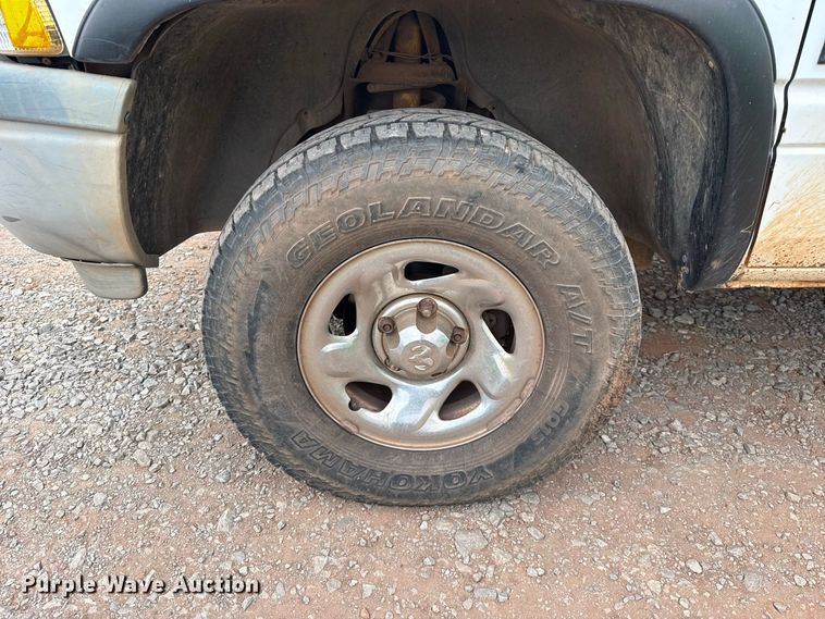 image for item FC4385 2001 Dodge Ram 1500 Ext. Cab pickup truck