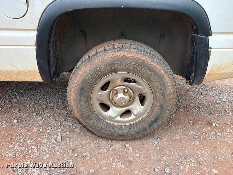 image for item FC4385 2001 Dodge Ram 1500 Ext. Cab pickup truck
