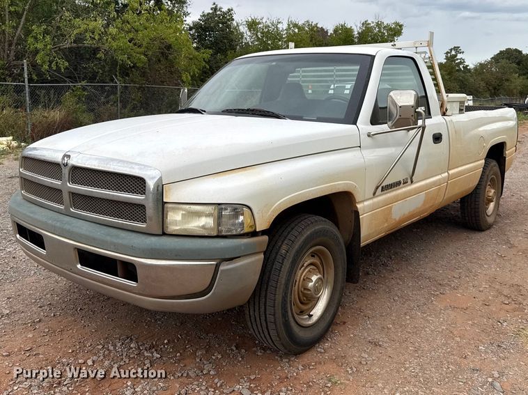 1999 Dodge Ram 2500 pickup truck