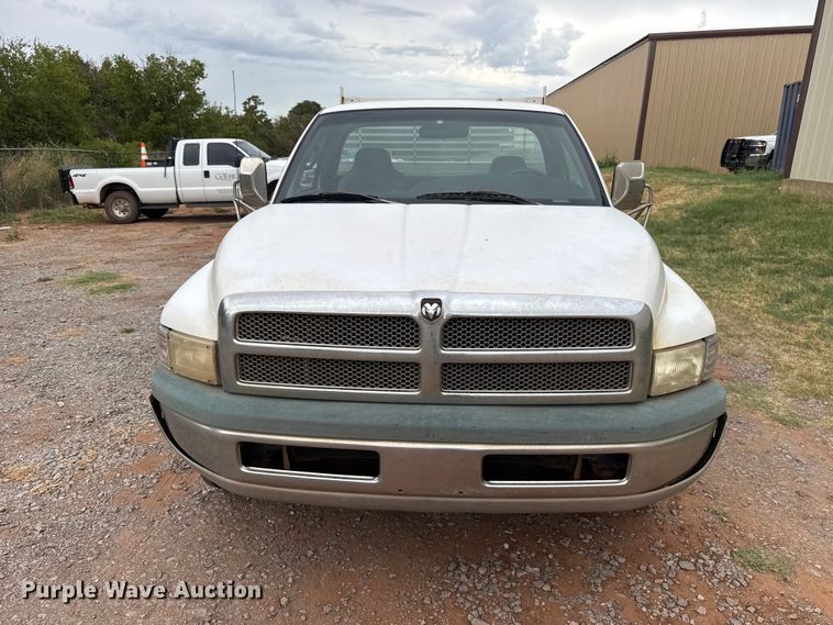 image for item FC4386 1999 Dodge Ram 2500 pickup truck