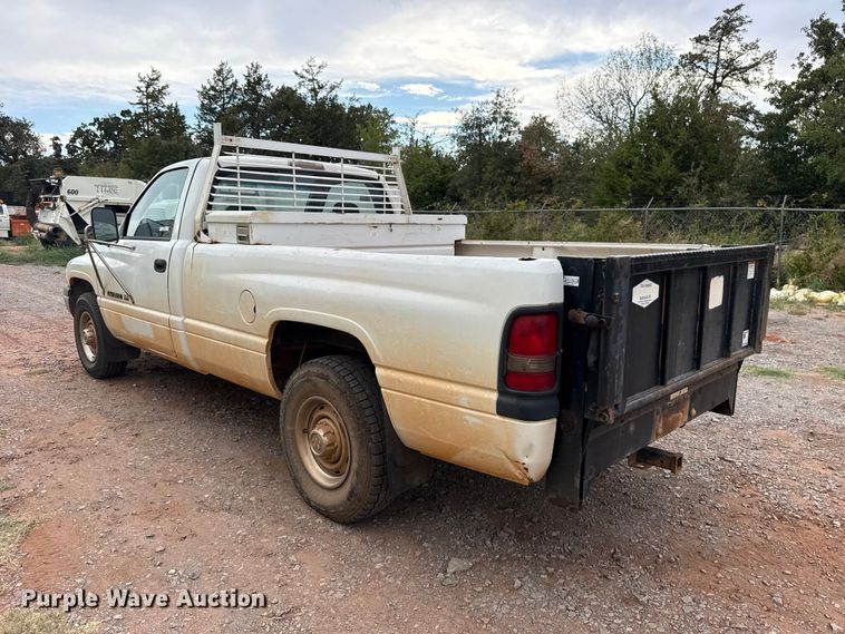 image for item FC4386 1999 Dodge Ram 2500 pickup truck