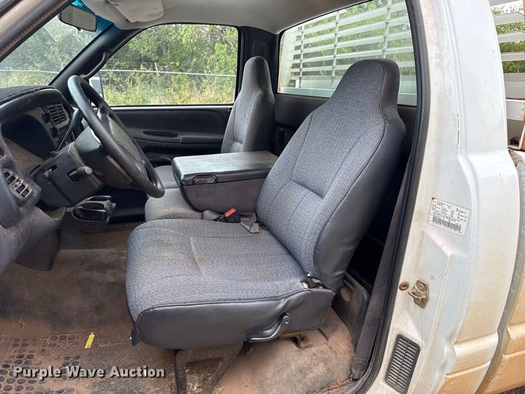 image for item FC4386 1999 Dodge Ram 2500 pickup truck