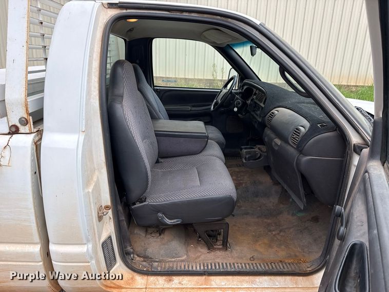 image for item FC4386 1999 Dodge Ram 2500 pickup truck