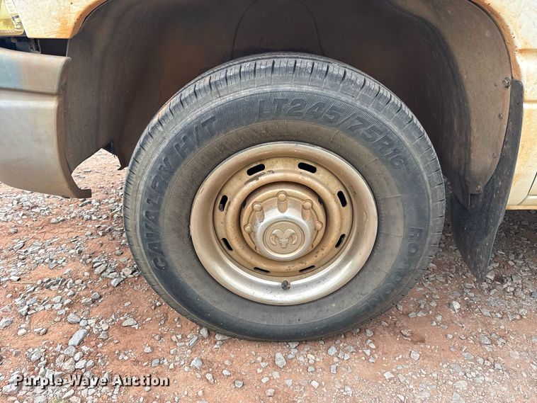 image for item FC4386 1999 Dodge Ram 2500 pickup truck
