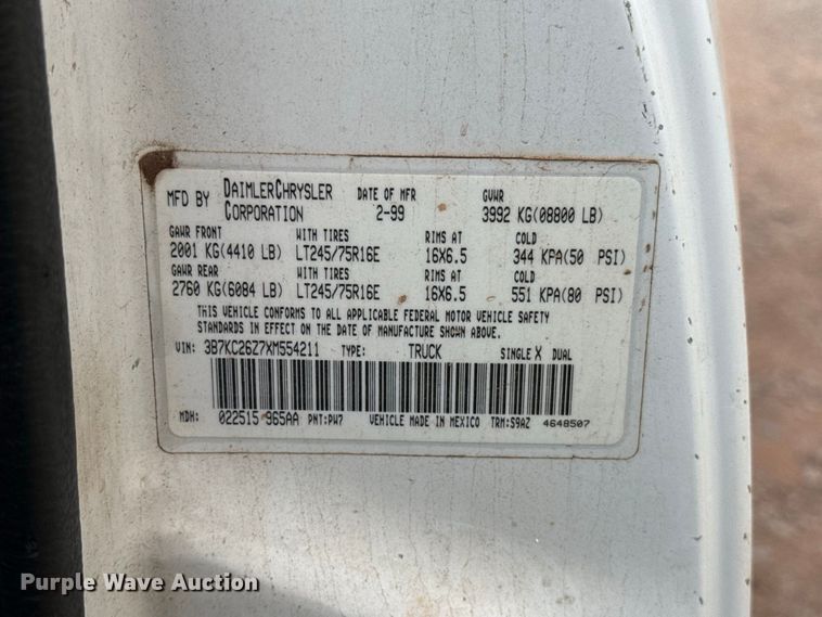image for item FC4386 1999 Dodge Ram 2500 pickup truck