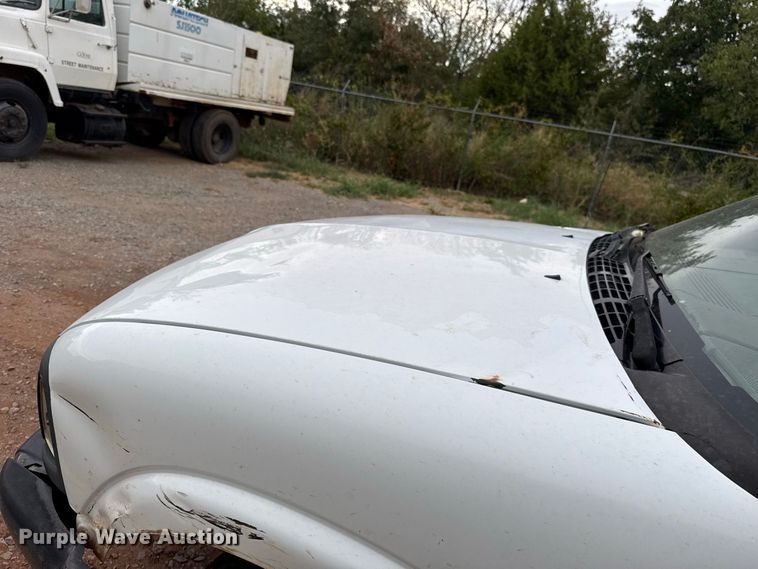 image for item FC4387 1997 Chevrolet S10 pickup truck