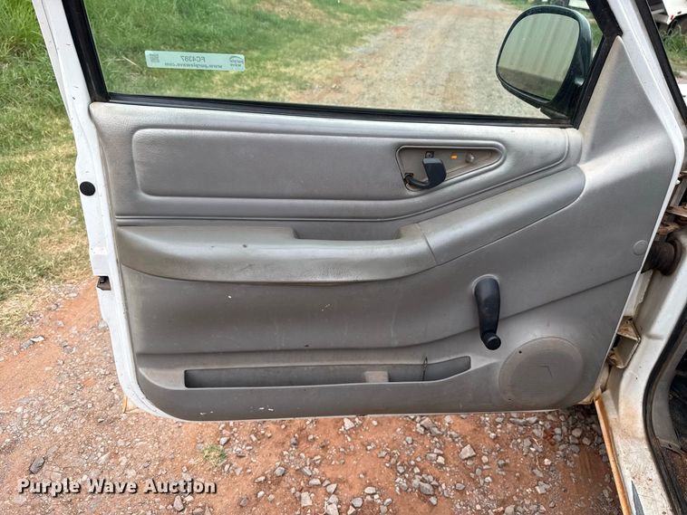image for item FC4387 1997 Chevrolet S10 pickup truck