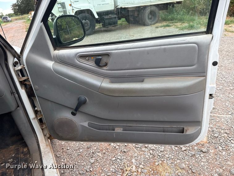 image for item FC4387 1997 Chevrolet S10 pickup truck