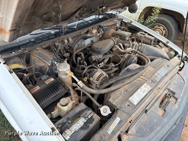 image for item FC4387 1997 Chevrolet S10 pickup truck