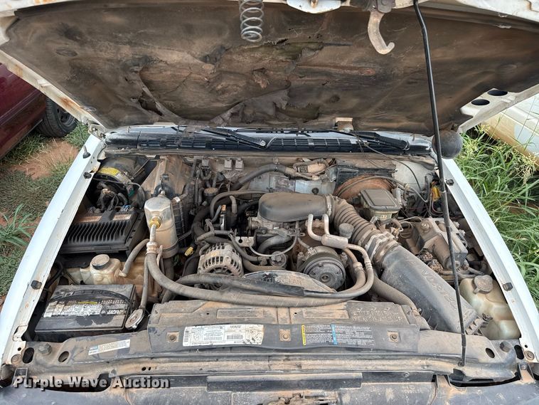 image for item FC4387 1997 Chevrolet S10 pickup truck