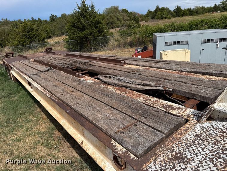 image for item FC4390 1997 Atoka drop deck equipment trailer
