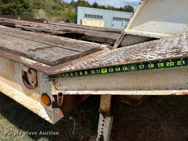 image for item FC4390 1997 Atoka drop deck equipment trailer