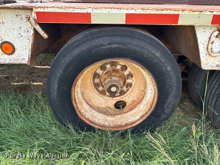 image for item FC4390 1997 Atoka drop deck equipment trailer