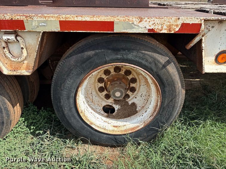 image for item FC4390 1997 Atoka drop deck equipment trailer