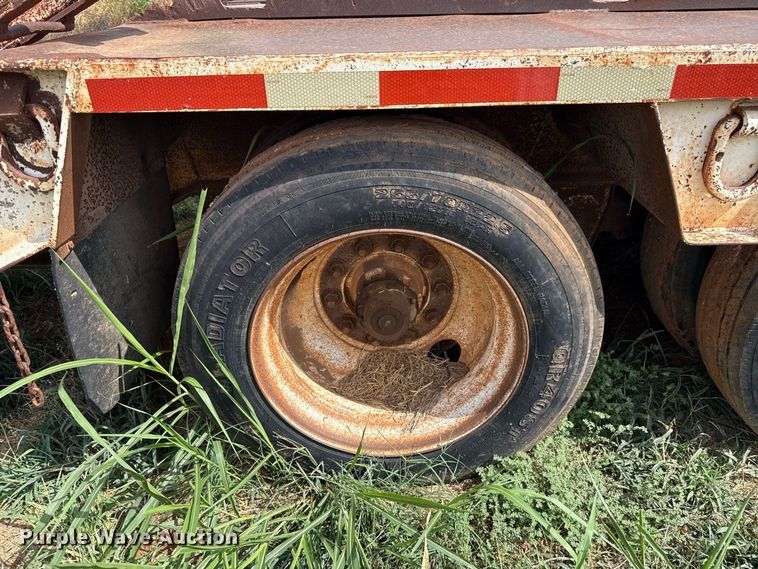 image for item FC4390 1997 Atoka drop deck equipment trailer
