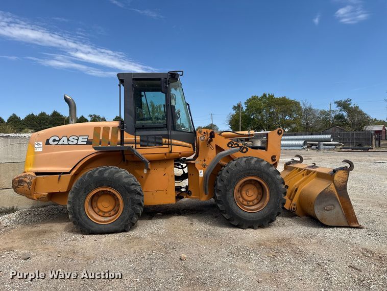 image for item FC4392 2006 Case 621D wheel loader