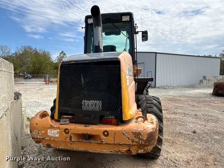 image for item FC4392 2006 Case 621D wheel loader