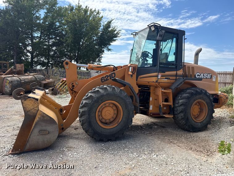 image for item FC4392 2006 Case 621D wheel loader