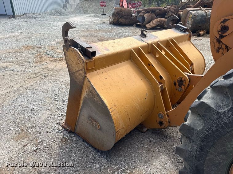 image for item FC4392 2006 Case 621D wheel loader