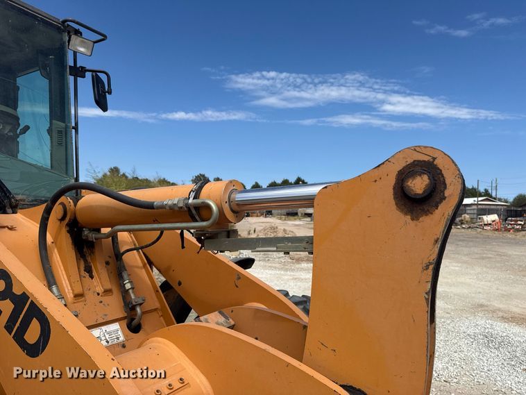 image for item FC4392 2006 Case 621D wheel loader