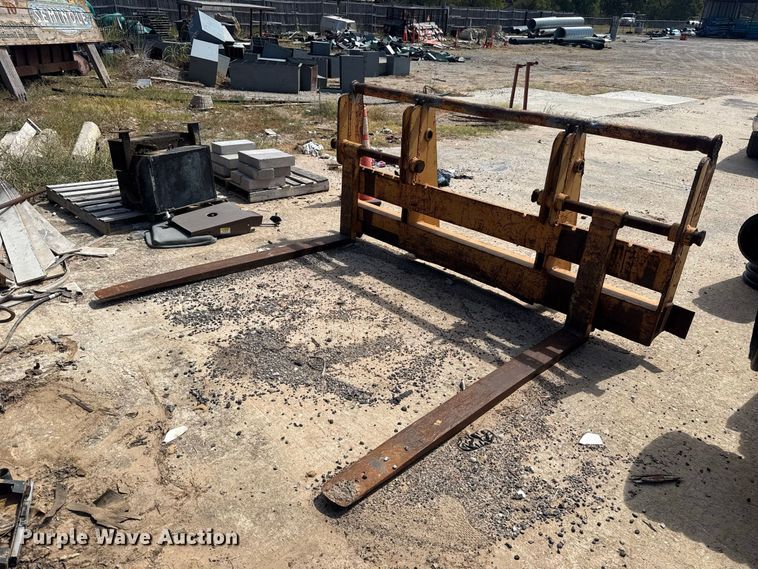 image for item FC4392 2006 Case 621D wheel loader