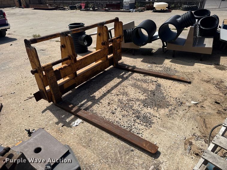 image for item FC4392 2006 Case 621D wheel loader
