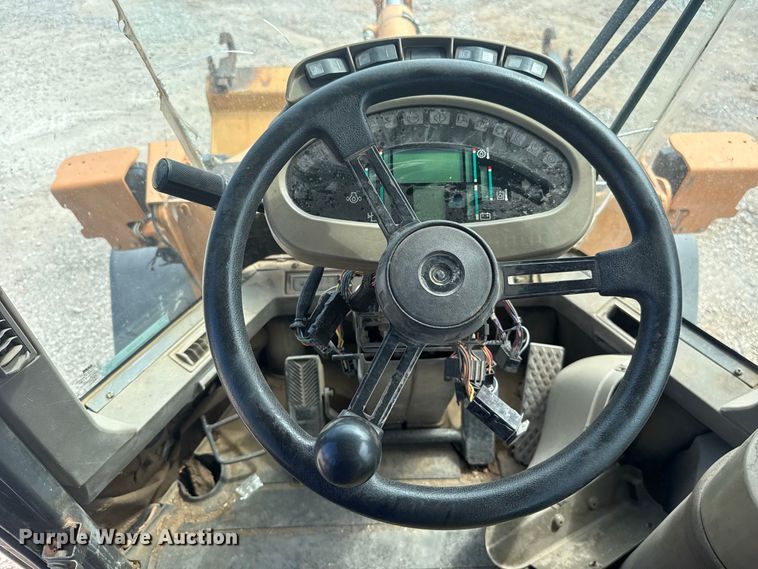 image for item FC4392 2006 Case 621D wheel loader