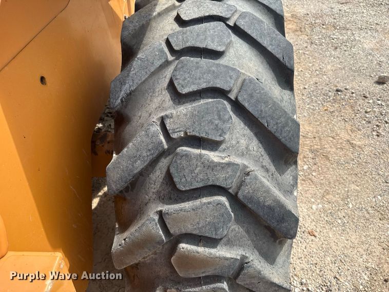 image for item FC4392 2006 Case 621D wheel loader