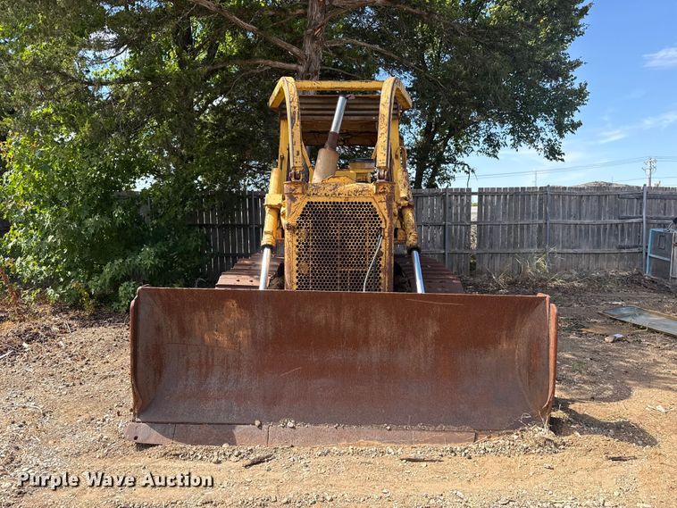 image for item FC4393 1980 Caterpillar D6D dozer