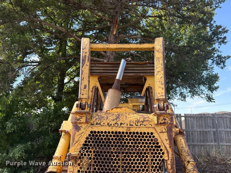 image for item FC4393 1980 Caterpillar D6D dozer