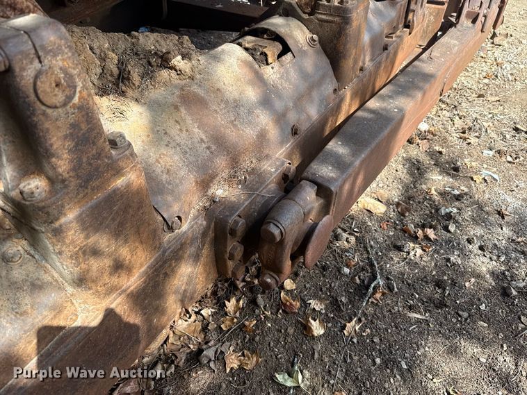 image for item FC4393 1980 Caterpillar D6D dozer