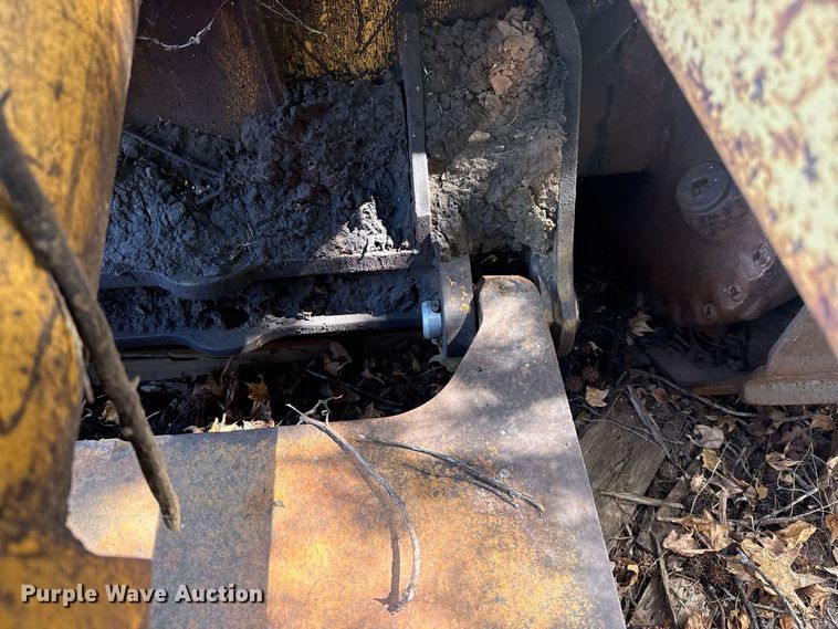 image for item FC4393 1980 Caterpillar D6D dozer