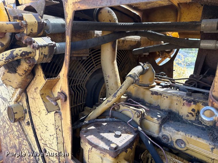 image for item FC4393 1980 Caterpillar D6D dozer