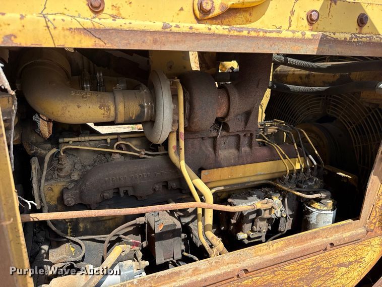 image for item FC4393 1980 Caterpillar D6D dozer