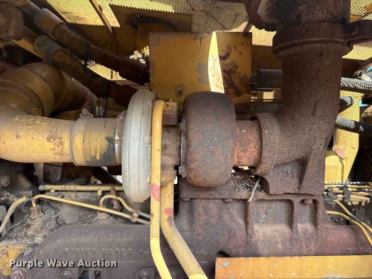 image for item FC4393 1980 Caterpillar D6D dozer