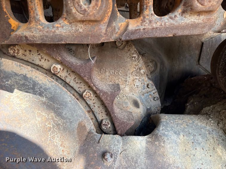 image for item FC4393 1980 Caterpillar D6D dozer