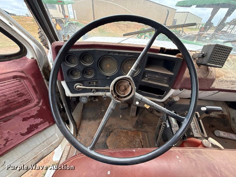 image for item FC4470 1980 Chevrolet C70 truck cab and chassis