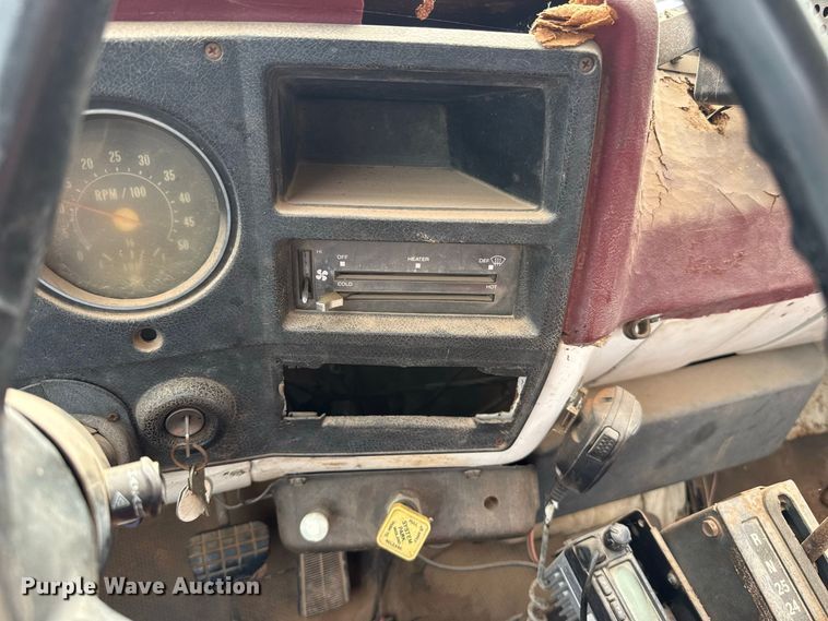 image for item FC4470 1980 Chevrolet C70 truck cab and chassis