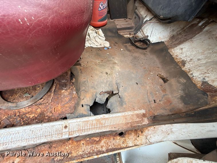 image for item FC4470 1980 Chevrolet C70 truck cab and chassis